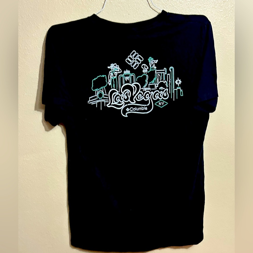 Columbia size M Las Vegas shirt - Picture 3 of 4